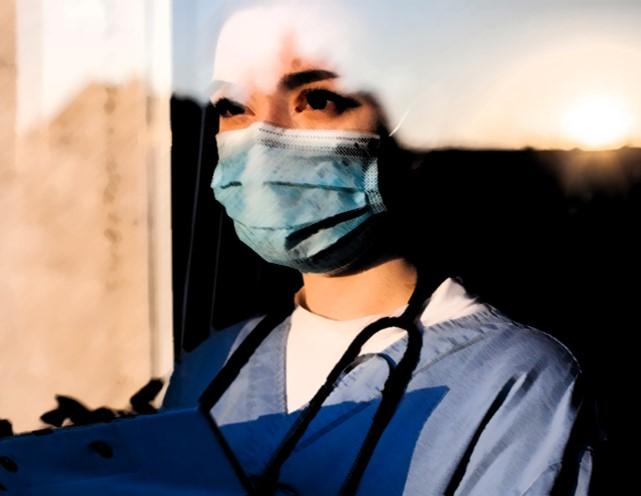 Como  o Técnico de Segurança do Trabalho pode combater uma reclamação ao adicional de insalubridade em grau máximo para  um determinado setor hospitalar?