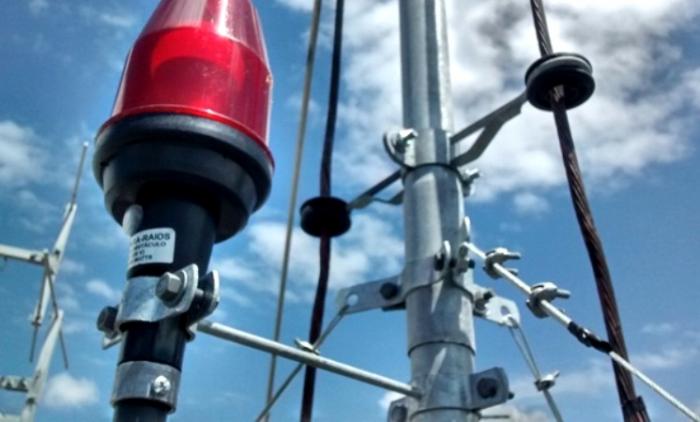 Sistema externo de proteção contra descargas atmosféricas