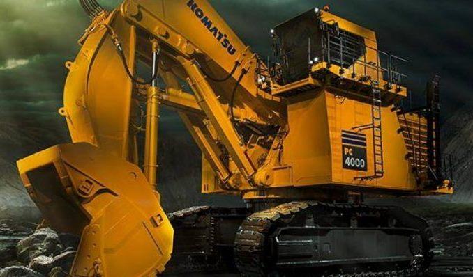 Operação de máquinas pesadas envolve planejamento e alto risco nos canteiros 