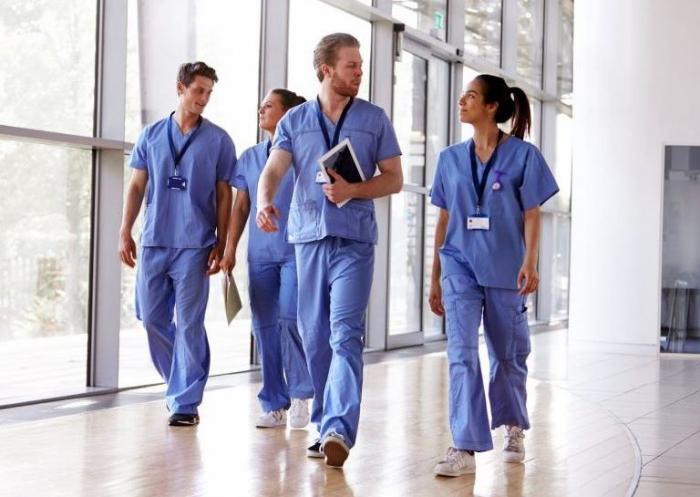 Normas de biossegurança em saúde: principais riscos físicos no ambiente hospitalar 