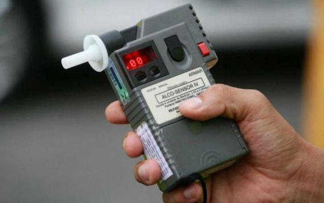 Motorista receberá minutos extras por testes do bafômetro 